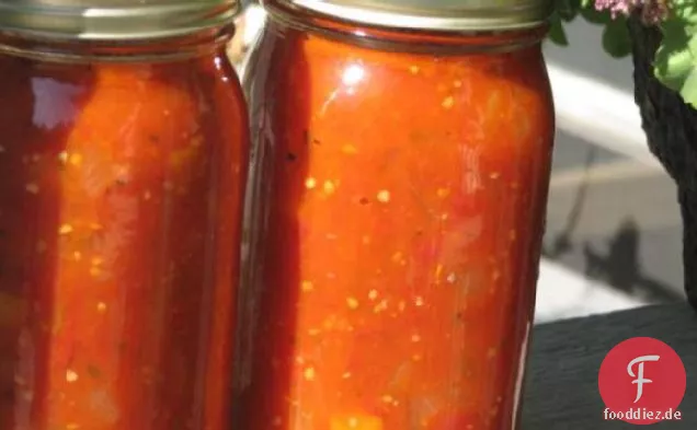 Gedünstete Tomaten im italienischen Stil - gut zum Einmachen