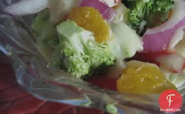 Brokkoli mit süßer Zwiebelvinaigrette
