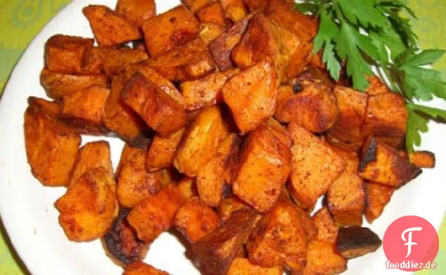Spicy Chipotle-Zimt geröstete Süßkartoffeln