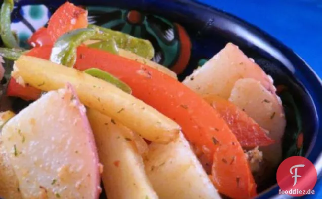 Babykartoffeln und Paprika in Tomaten-Dill-Butter