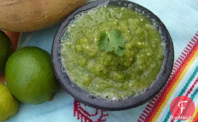 Rauchig, würzig Tomatillo Salsa Verde Aka Grüne Hölle!