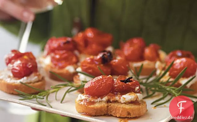 Honig-geröstete Trauben-Tomaten-Crostini