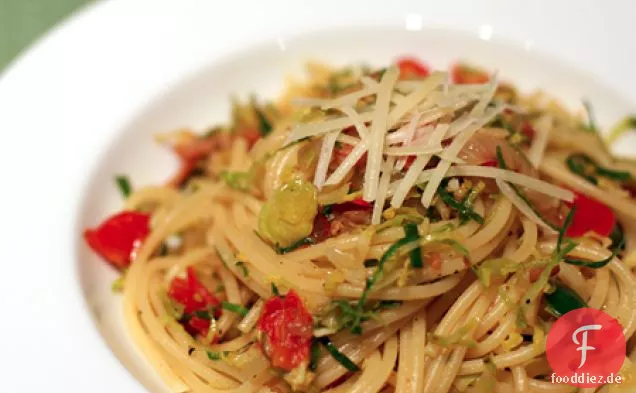Spaghetti Mit Pancetta Und Rosenkohl
