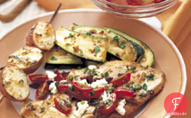 Sautiertes Huhn mit Tomaten, Oliven und Feta