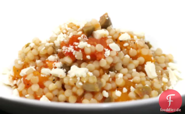 Gebackener Couscous mit Tomaten