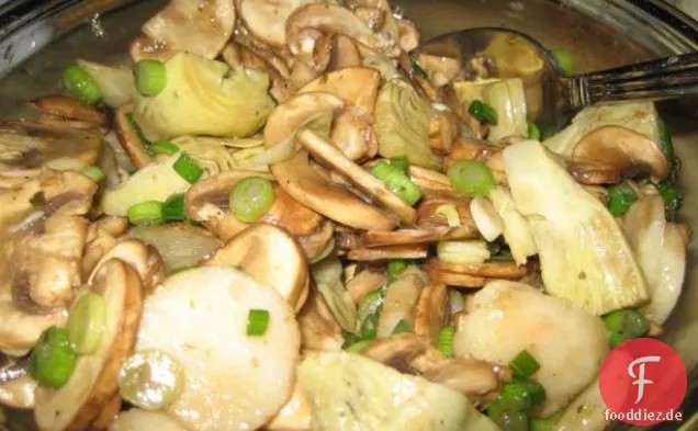 Gebackenes Brie-Gebäck mit Artischocke und Schinken