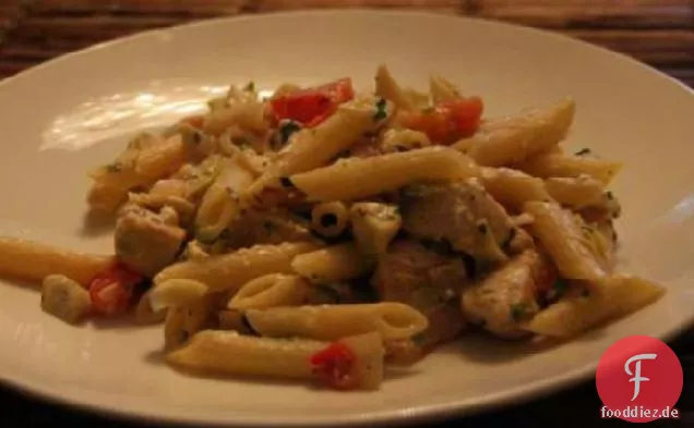 Griechische Penne und Huhn