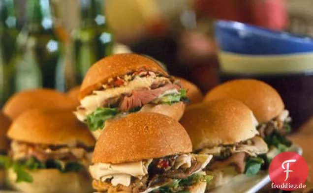 Huhn und Roastbeef Muffulettas