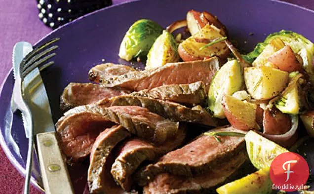 New York-Strip-Steaks mit Rosenkohl-Hash