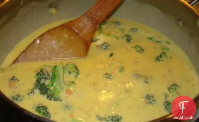 Brokkoli-Käse-Suppe