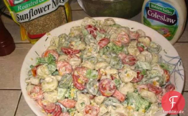 Brokkoli, Tortellini und Specksalat