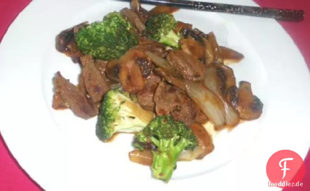 Es ist einfach pfeffrig Rindfleisch Brokkoli Stir Fry