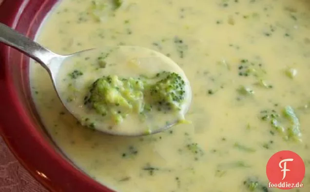 Käsige Brokkolisuppe