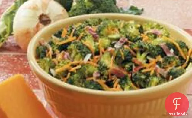 Cheddar-Brokkoli-Salat