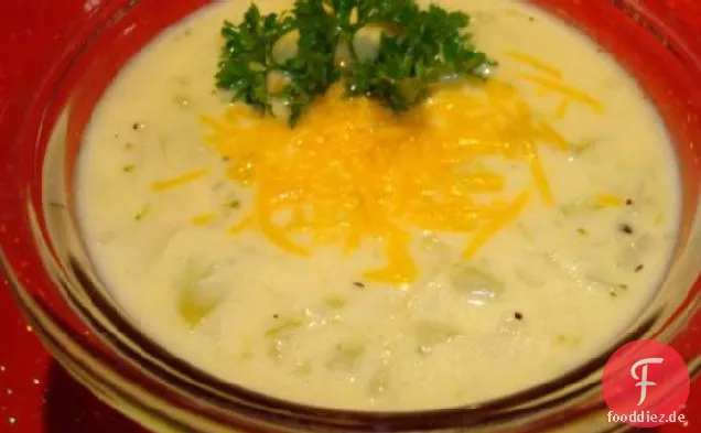 Brokkoli und Käsesuppe