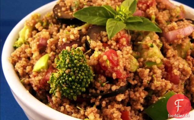 Mediterraner Couscous Salat