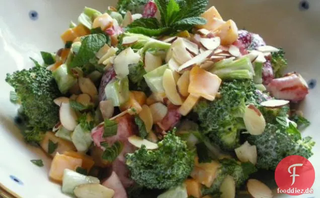 Erdbeer-Brokkoli-Salat