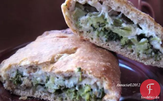 Brokkoli und Käse Calzones