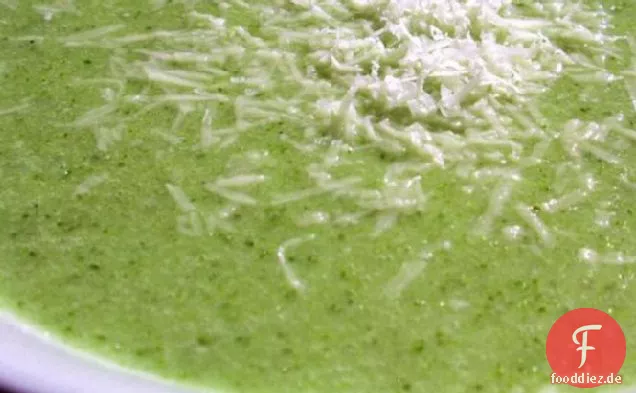 Einfache Brokkolisuppe