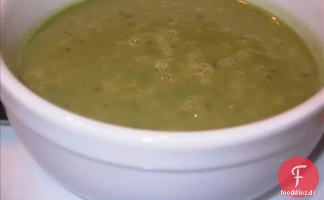 Herzhafte Brokkolisuppe