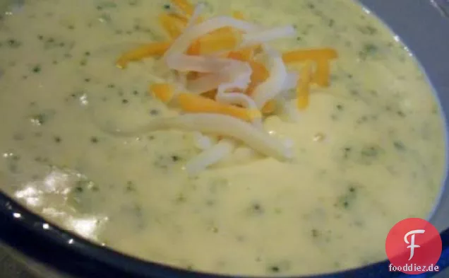 Brokkoli Cheddar Suppe