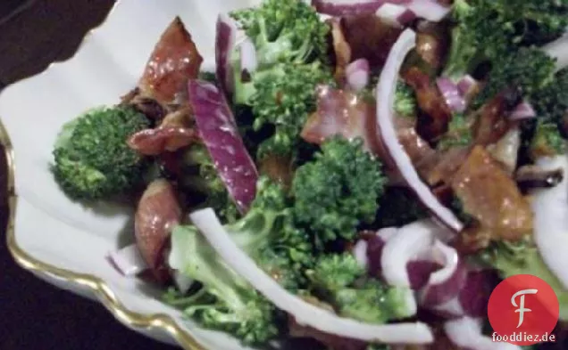 Brokkoli-Speck-Salat