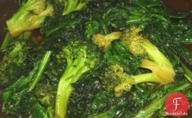 Gai Lan (chinesischer Brokkoli ) mit Austernsauce