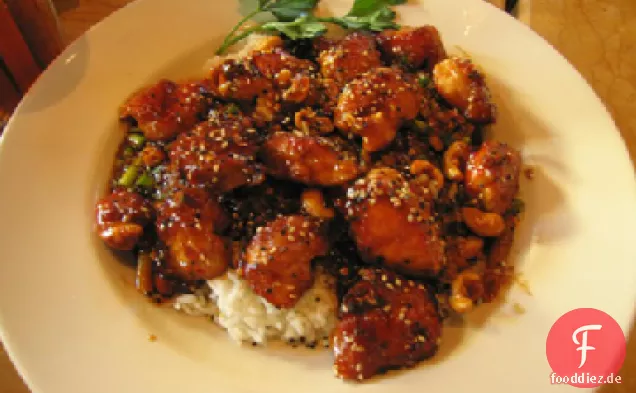 Grüne Chili und Cashew Huhn