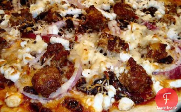 Auberge Chorizo, Ziegenkäse und Zwiebel Pizza - Dünne Kruste