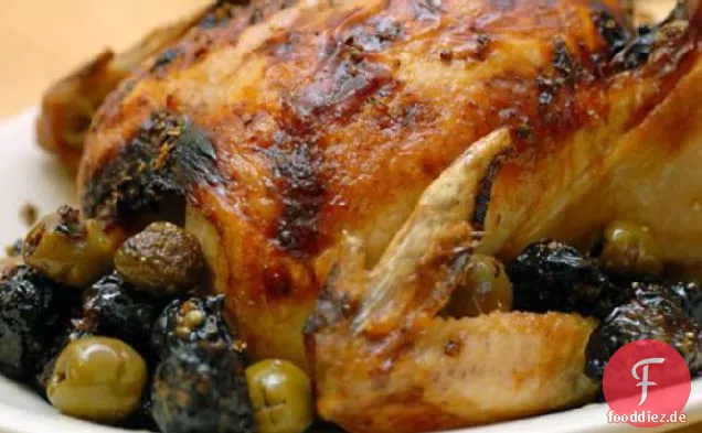 Gebratenes Huhn mit Oliven und Pflaumen (Huhn Marbella)