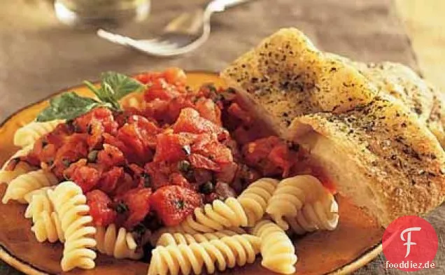 Marinara Sauce Über Rotini