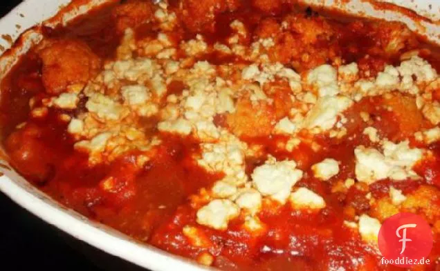 Kounoupithi (Gebackener Blumenkohl mit Feta und Tomatensauce)