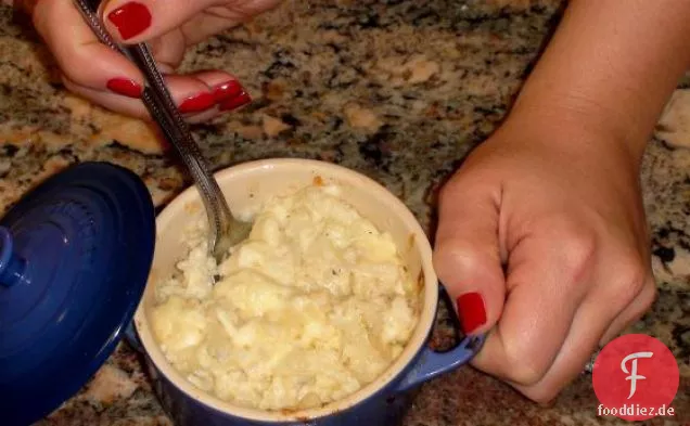 Geröstete Blumenkohl-, Lauch- und Knoblauchsuppe