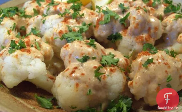 Arabischer Blumenkohl mit Tahini