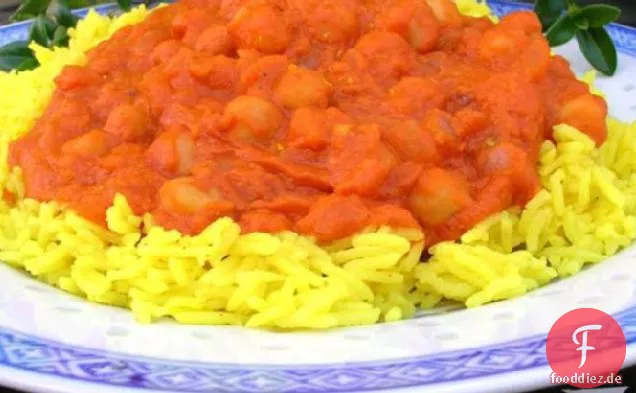 Kichererbsencurry (indischer Stil) über Basmatireis