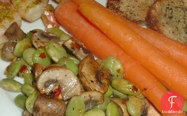 Fava (Lima) Bohnen Mit Pilzen