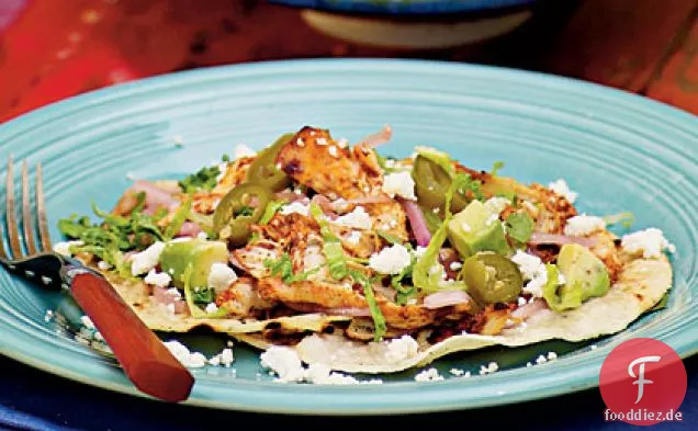 Gegrilltes Hähnchen Tostadas