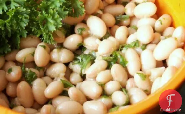 Erfrischender Cannellini-Bohnensalat