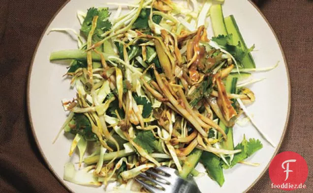Gurken-Krautsalat mit Tamarindendressing