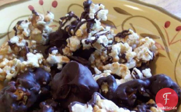 Schokolade bedeckt Popcorn (Boy Scouts Copycat) Karamell Mais