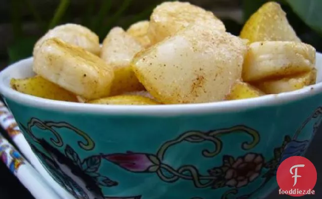 Eine Portion asiatischer Obstsalat