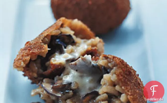 Gebratene gefüllte Reisbällchen