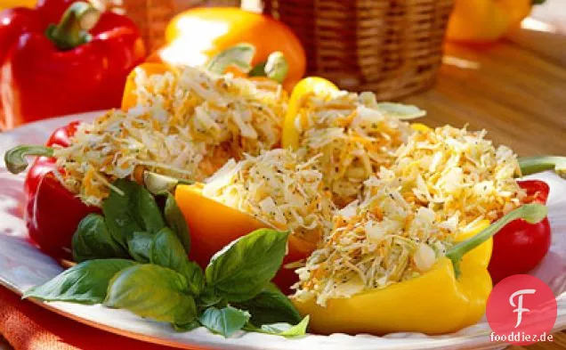 Karotten-und-Kohl gefüllte Paprika