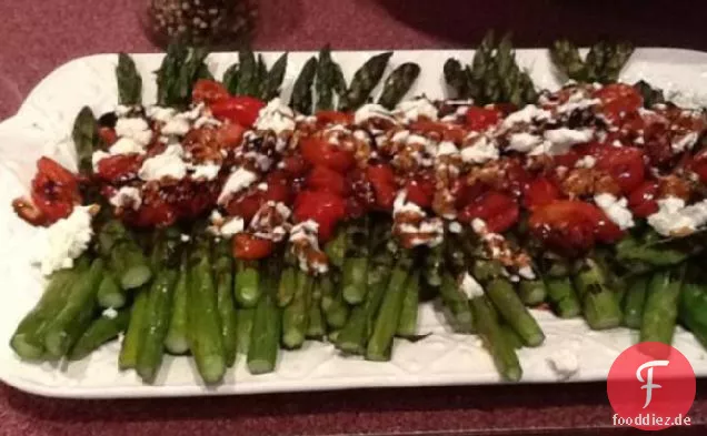 Spargel Mit Balsamico-Tomaten und Ziegenkäse