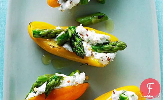 Mini-Paprika Gefüllt mit Ziegenkäse und Spargel