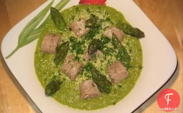 Marinierter Spargel-Erdbeersalat