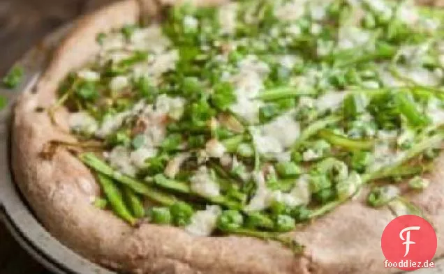 Rasierte Spargel- und Gorgonzola-Pizza