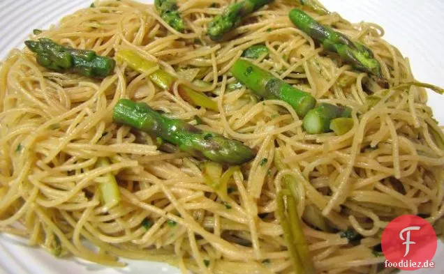 Linguini Mit Schinken und Spargel