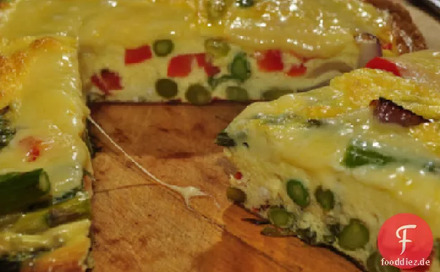 Spargel und sonnengetrocknete Tomaten Frittata