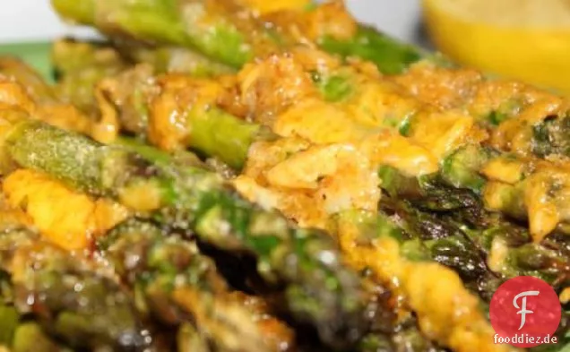 Zitrone gerösteter Spargel Gratin
